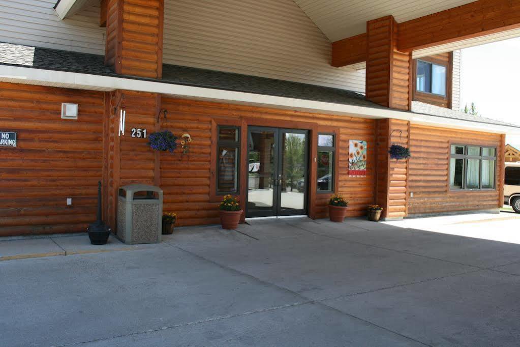 Yellowstone Lodge West Yellowstone Exteriör bild
